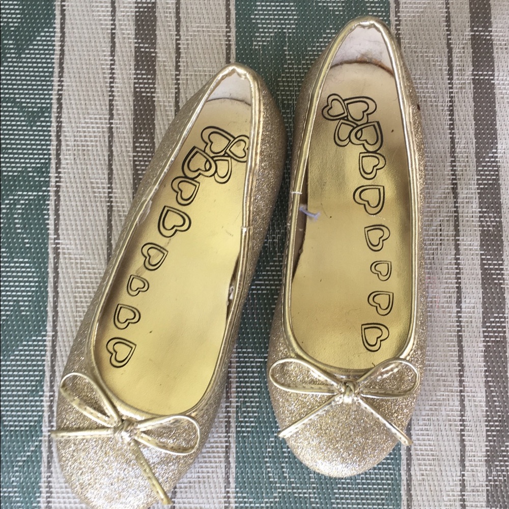 Size 13 girls flats
